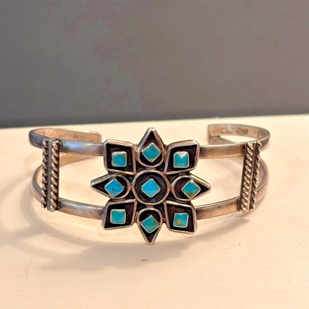 Vintage Native Sterling Silver Floral Turqouise Cuff artist stamped F.C. sz 6.5